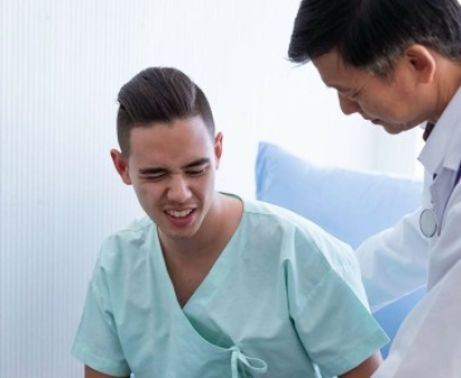 Khi nào người bệnh nên đi khám bác sĩ về bệnh trĩ?